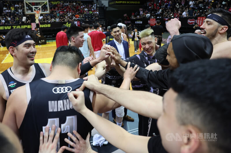 www-WebPhotos-800-20250601-2000x1331_wmky_84344343410390_202506010114000000