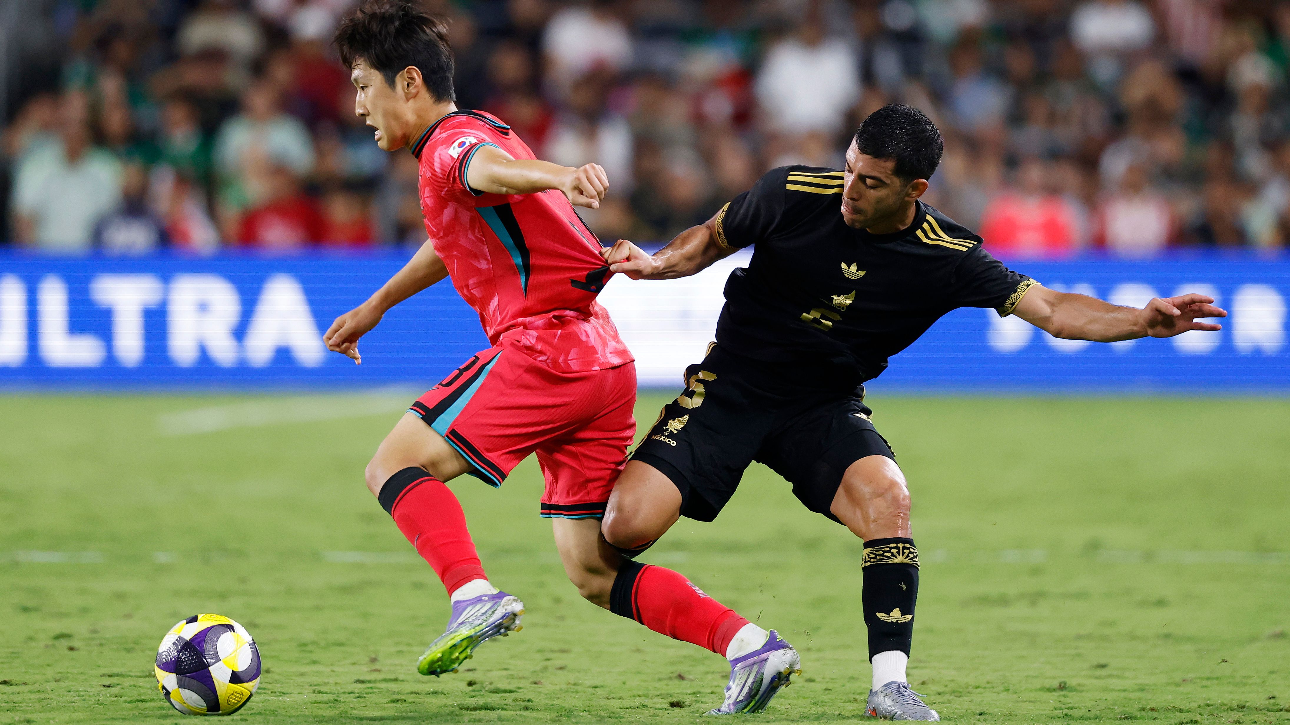 images-v3-getty-2234595221-crop-MM5DIMZYGI5DENBWGU5G433XMU5DAORSGMYA====-GettyImages-2234595221