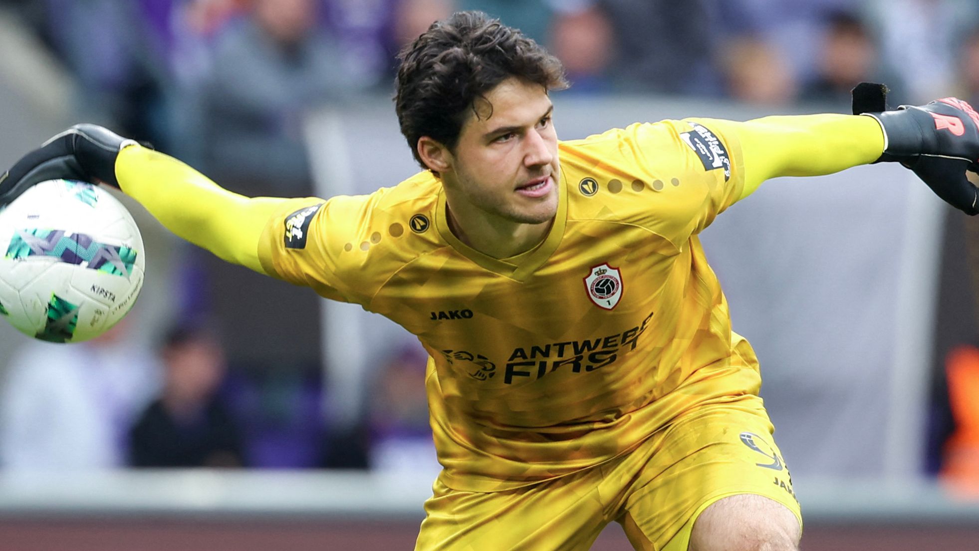 images-v3-getty-2210501328-crop-MM5DCOJWGI5DCMJQGQ5G433XMU5DKMRUHI4TG===-GettyImages-2210501328