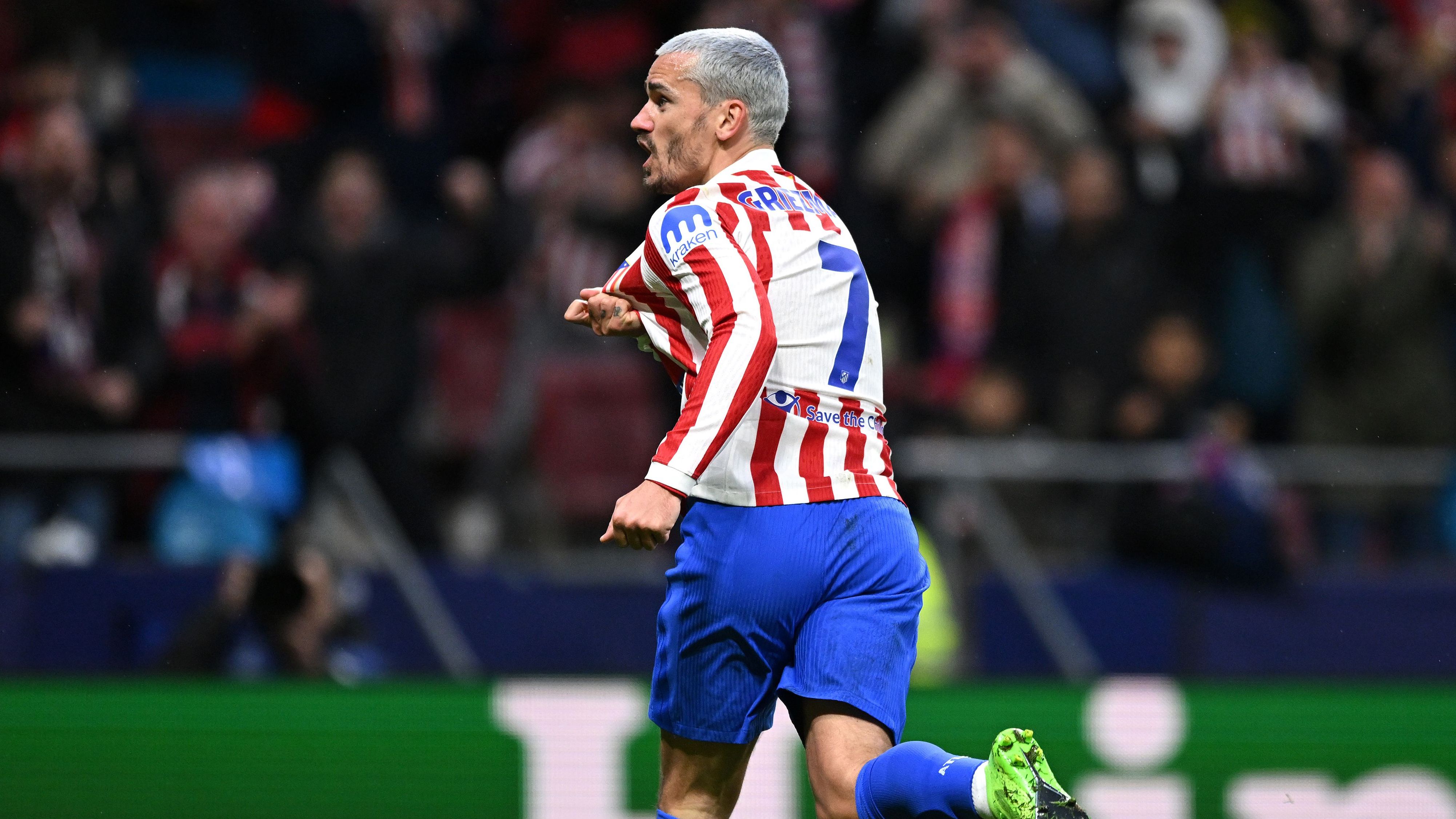 images-v3-getty-2265838295-crop-MM5DIMBQGM5DEMRVGI5G433XMU5DKOBYHIYTEOI=-GettyImages-2265838295