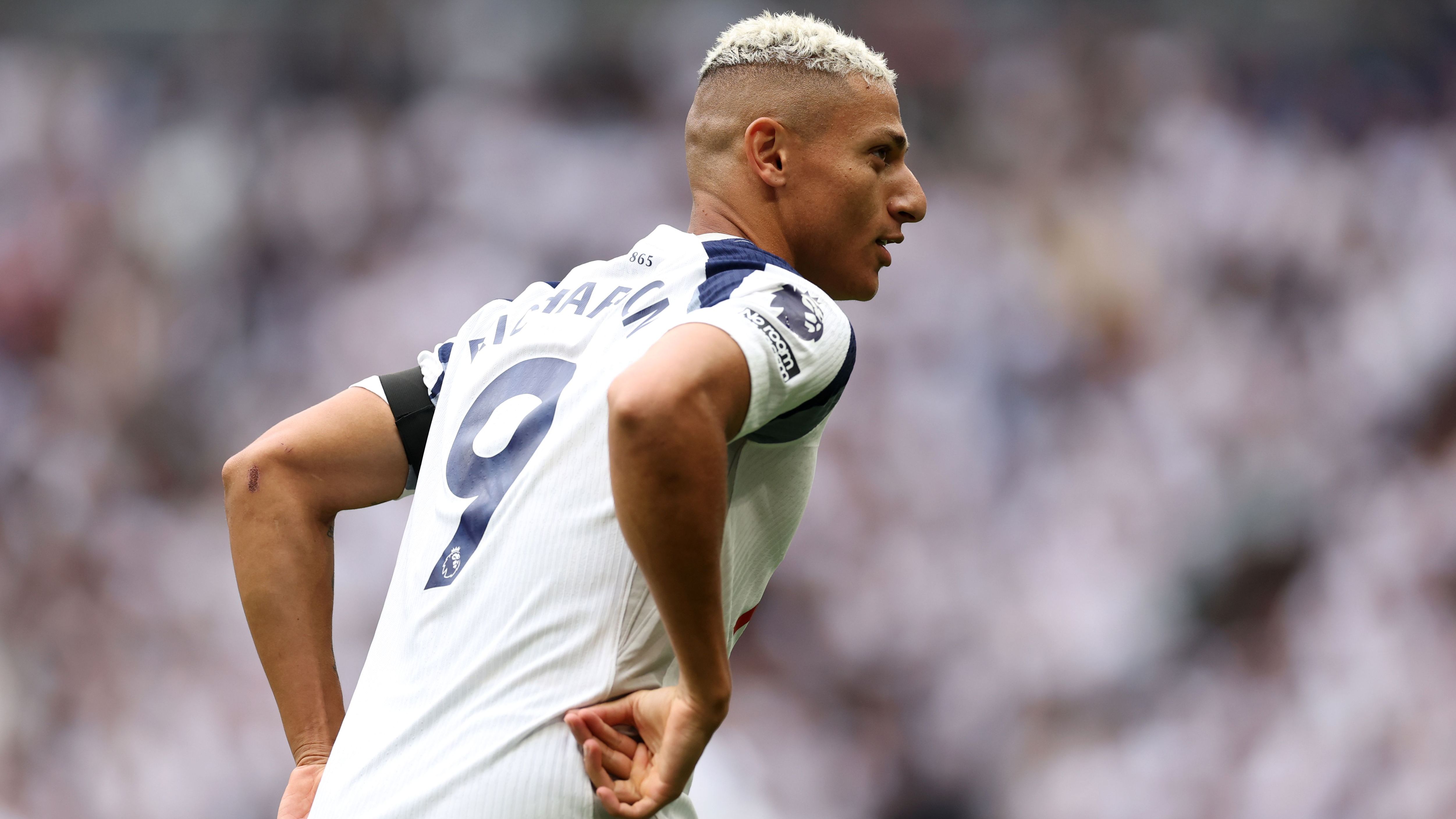 images-v3-getty-2230433266-crop-MM5DKMBQGQ5DEOBRGU5G433XMU5DAORSGYYQ====-GettyImages-2230433266