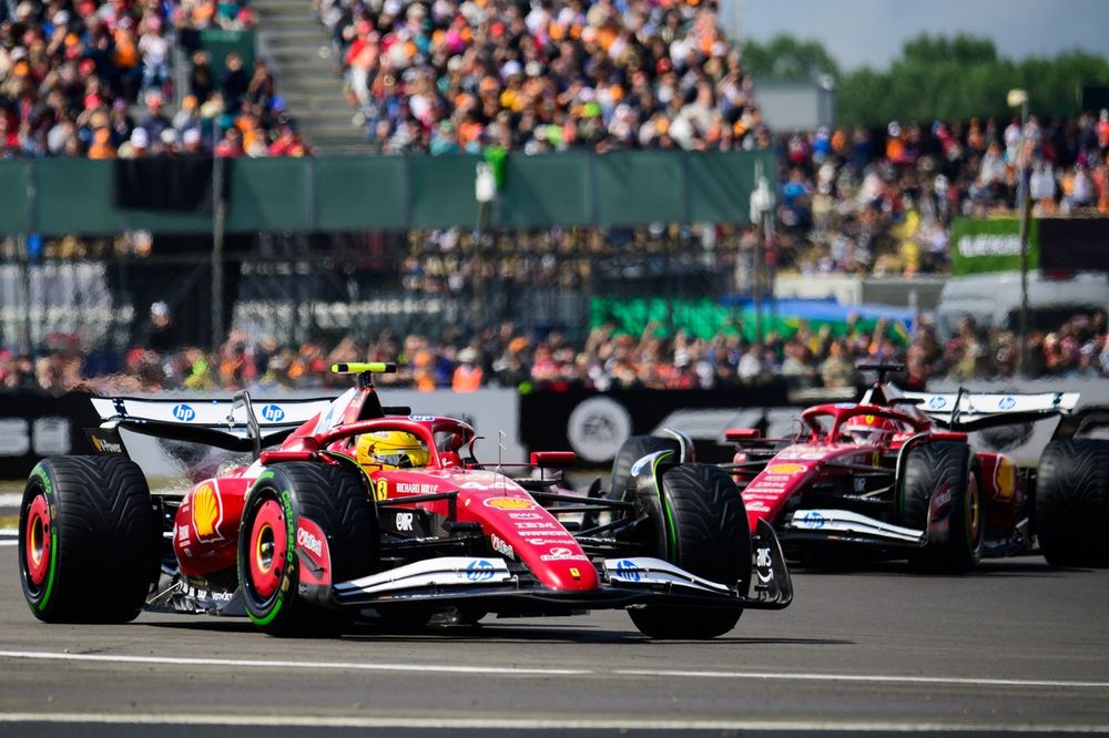 images-mgl-YXREjlo0-s1000-lewis-hamilton-ferrari