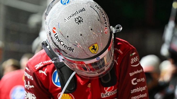 images-mgl-6zoJQ470-s1000-lewis-hamilton-ferrari