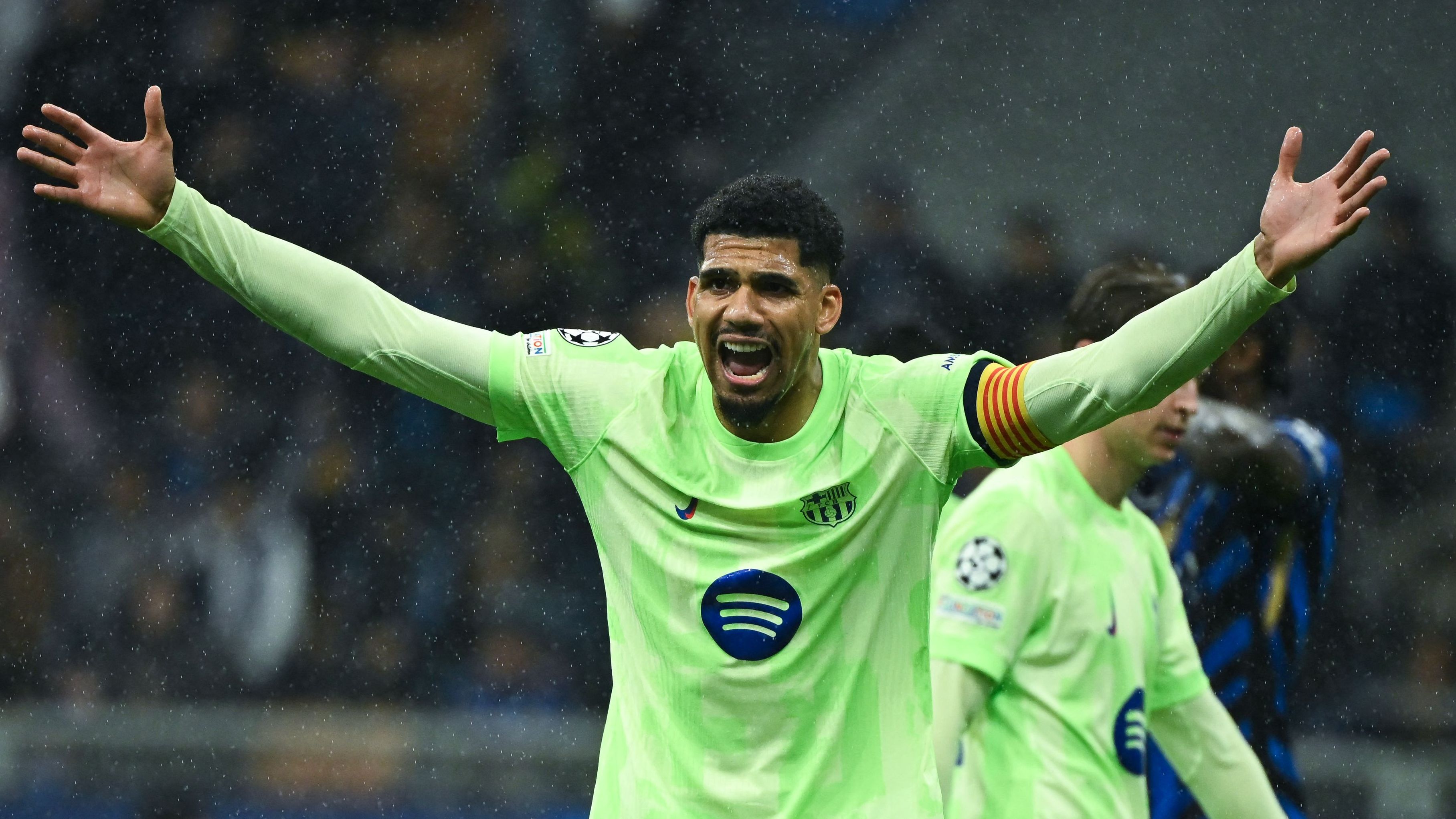 images-v3-getty-2213210031-crop-MM5DGNRTGI5DEMBUGM5G433XMU5DMNJSHI4TG===-GettyImages-2213210031