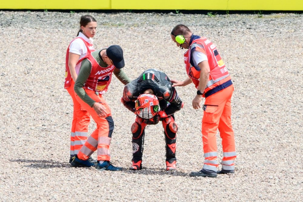 images-mgl-Yv87kan0-s1000-marco-bezzecchi-aprilia-racing