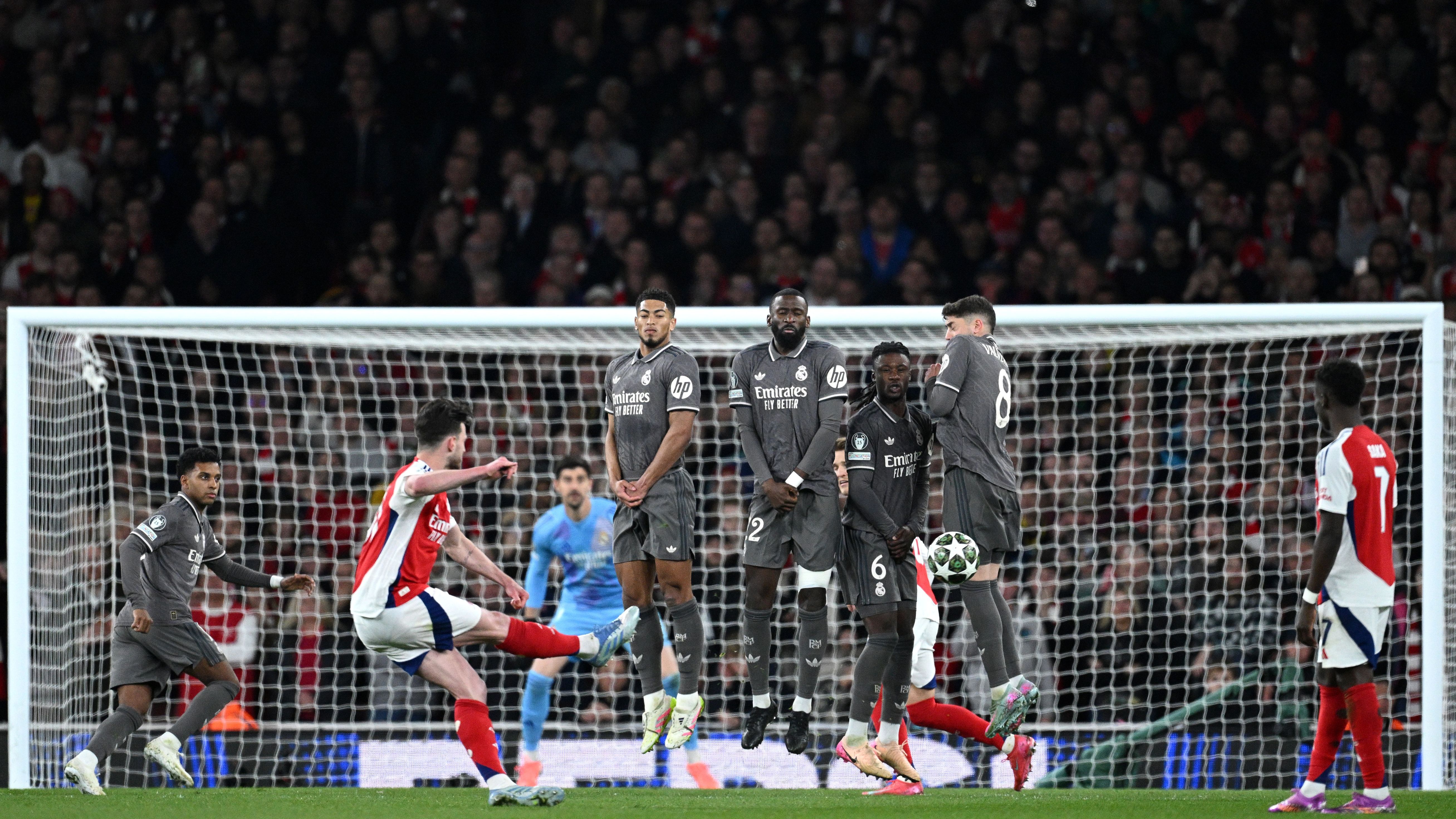 images-v3-getty-2209319209-crop-MM5DKMRSHE5DEOJUGE5G433XMU5DAORRGI3A====-GettyImages-2209319209