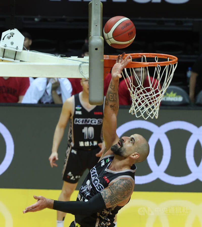 www-WebPhotos-800-20250601-1755x1969_wmky_837630674145_202506010111000000