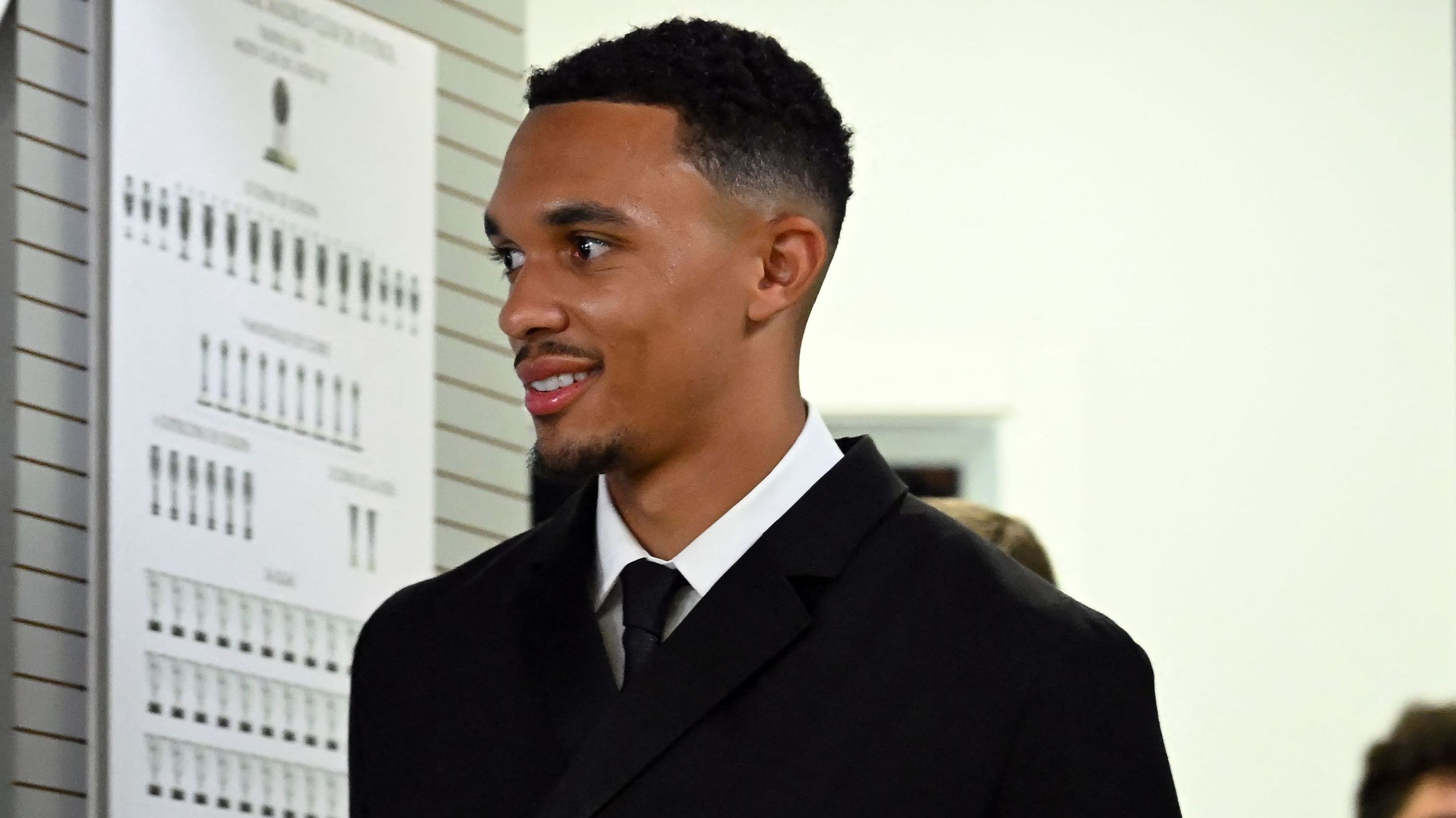 images-v3-getty-2219127236-crop-MM5DGMBQHA5DCNRZGI5G433XMU5DCNZTGM5DCMBTGQ======-GettyImages-2219127236