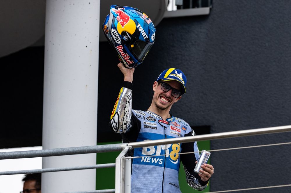 images-mgl-0JB37oy0-s1000-podium-second-place-alex-marqu