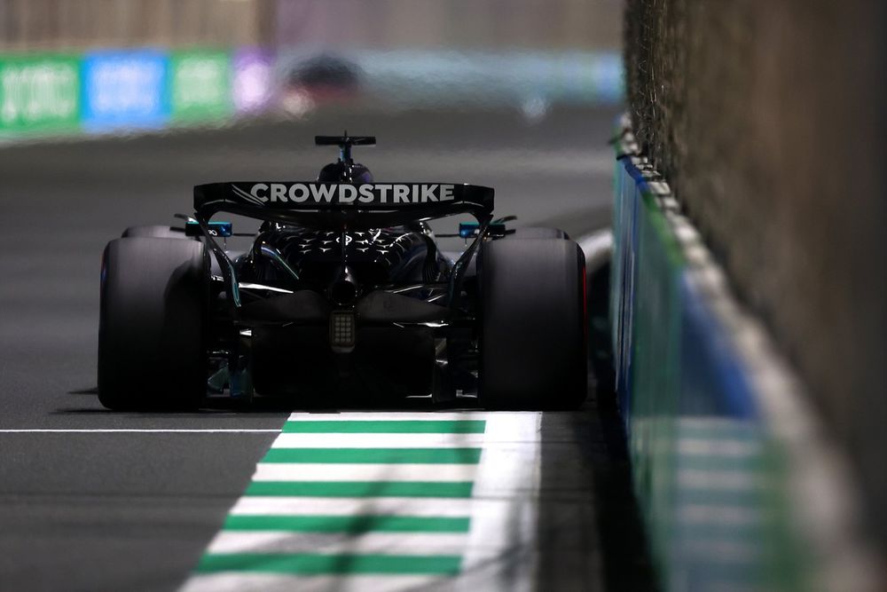 images-mgl-YW78AABY-s1000-george-russell-mercedes