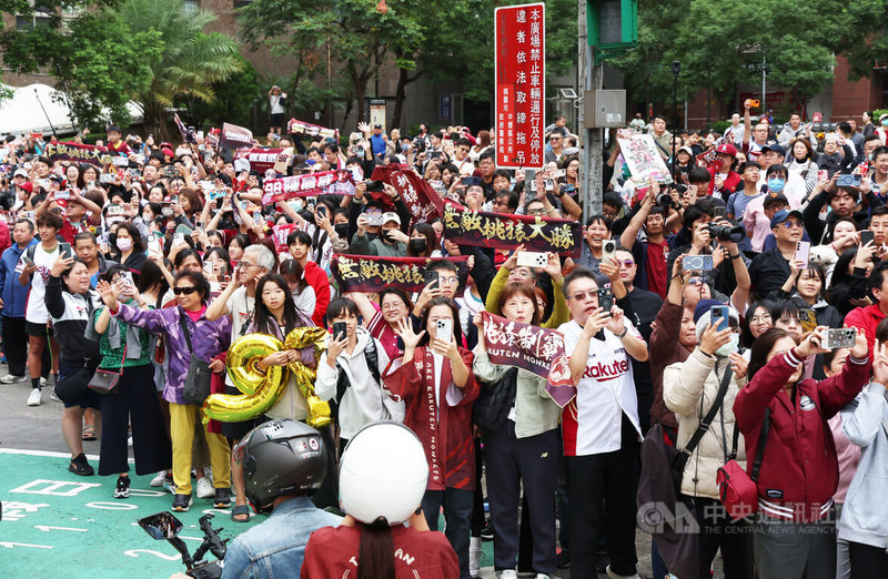 www-WebPhotos-800-20251102-1176x768_wmky_0_C20251102000110