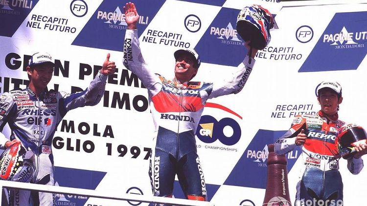 images-mgl-6VRoEwl6-s1000-mick-doohan-nobuatsu-aoki-and--1