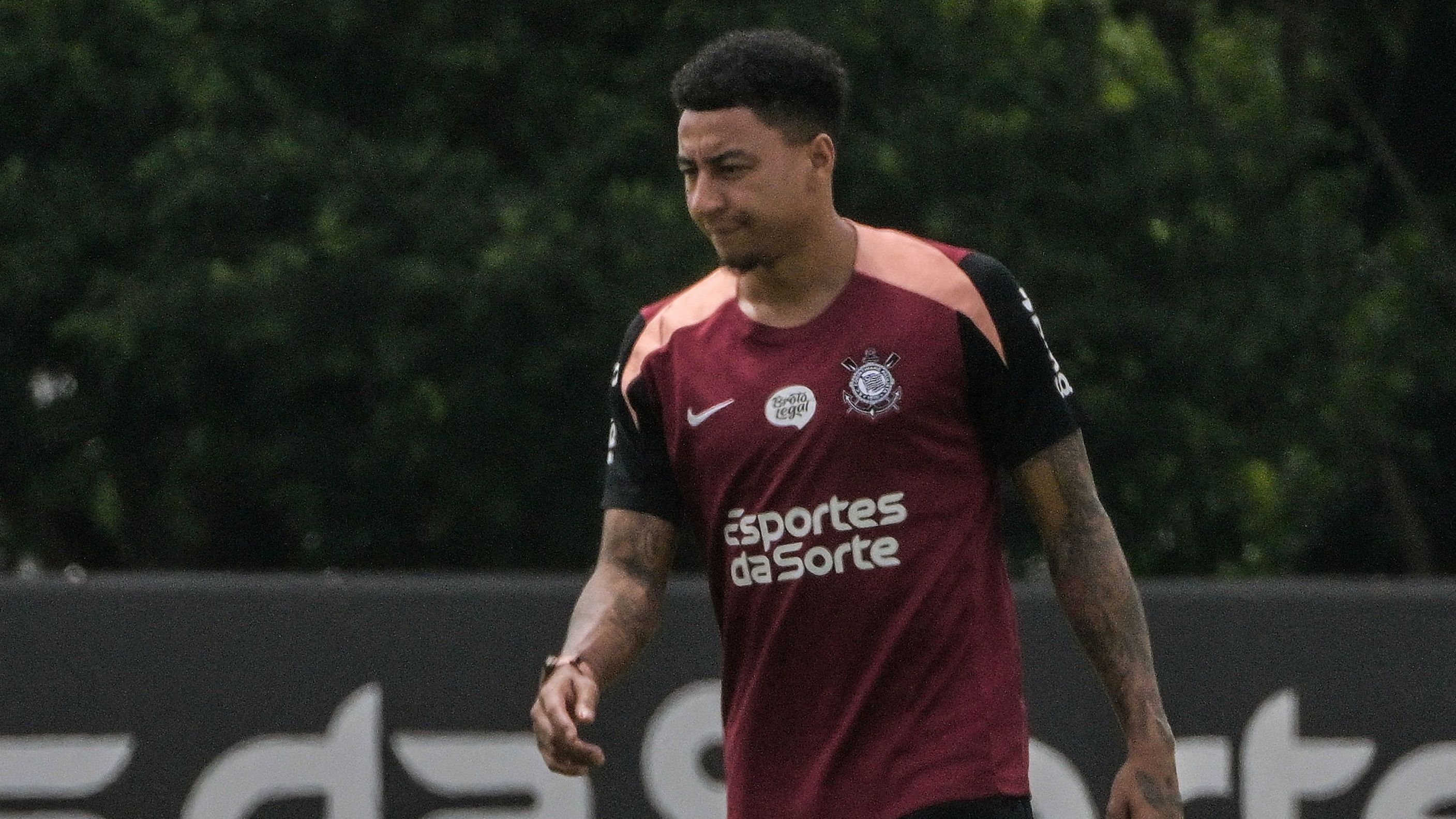 images-v3-getty-2264294777-crop-MM5DEOBRGU5DCNJYGM5G433XMU5DCNZZGA5DEMBV-GettyImages-2264294777