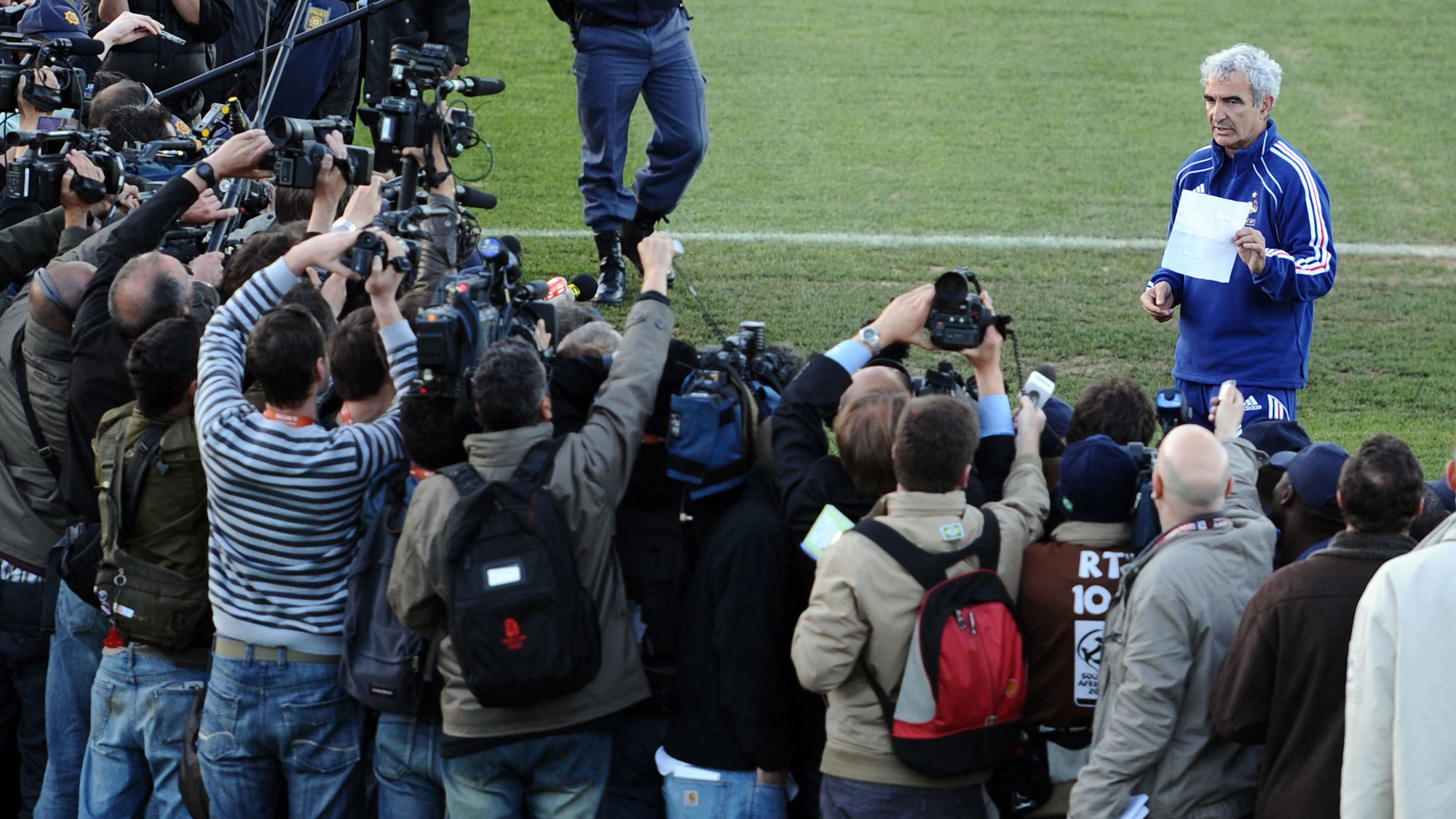 images-v3-getty-2178020182-crop-MM5DEOJYHE5DCNRYGE5G433XMU5DONBXHI2DGMI=-GettyImages-2178020182