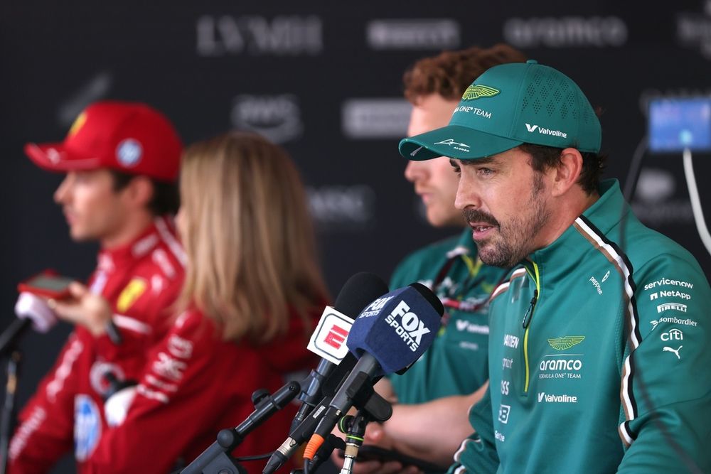 images-mgl-254MJlD0-s1000-fernando-alonso-aston-martin-r