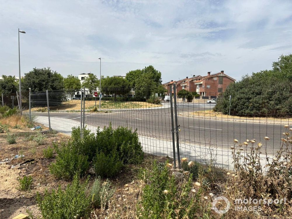 images-mgl-0RrQqZg0-s1000-zona-curva-8-madring-2