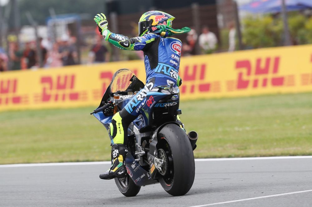 images-mgl-2QzAONAY-s1000-race-winner-diogo-moreira-ital