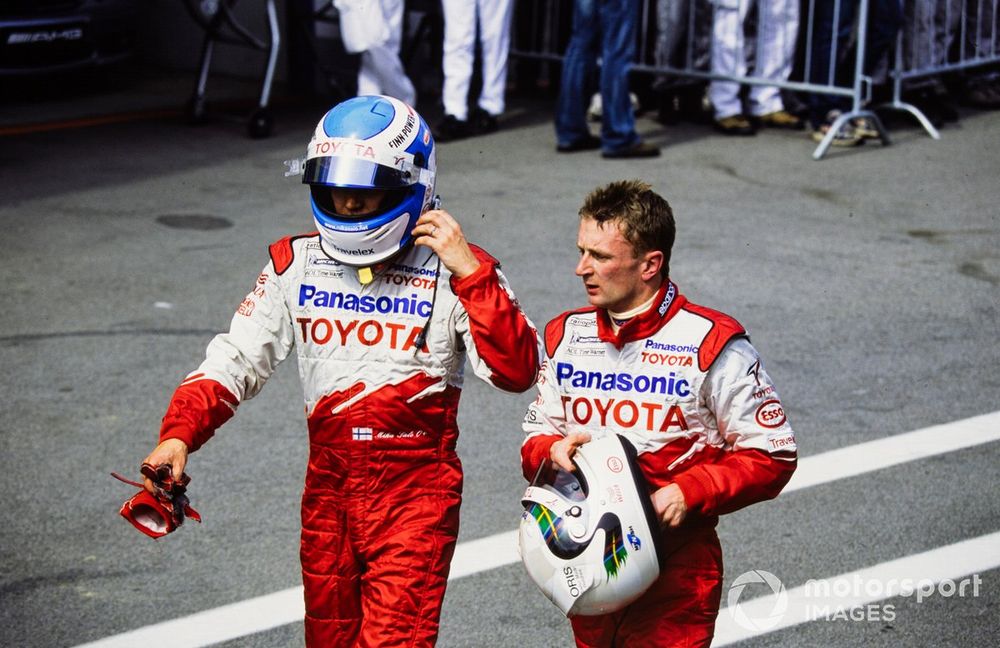 images-mgl-YKEn7qr0-s1000-mika-salo-with-allan-mcnish-to-1