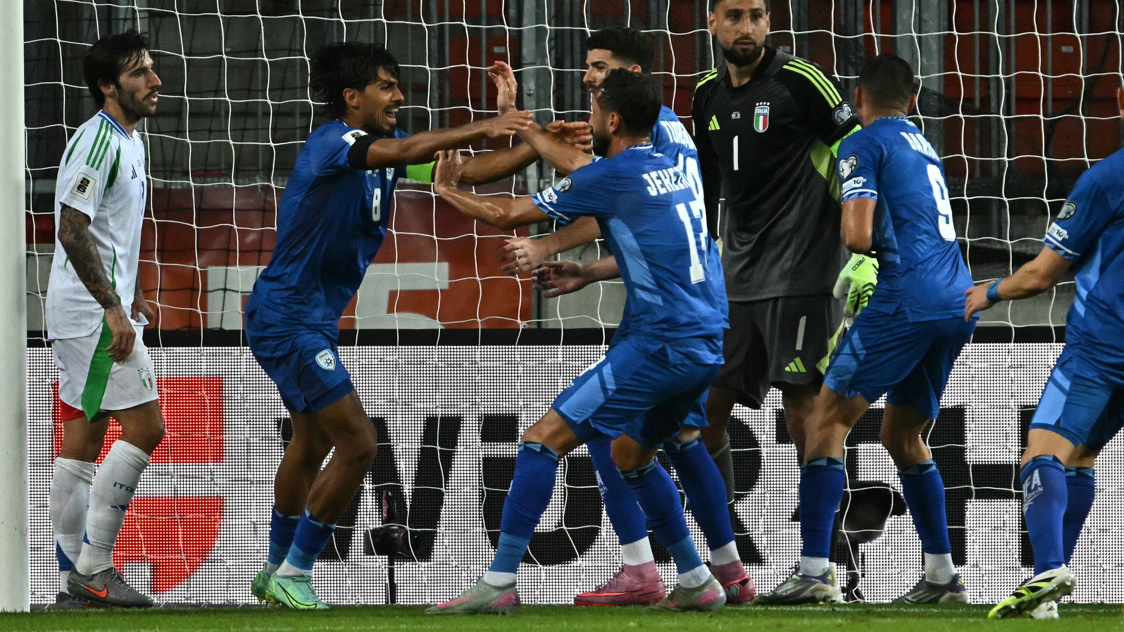 images-v3-getty-2233819300-crop-MM5DGNZYG45DEMJTGA5G433XMU5DAORRHE3Q====-GettyImages-2233819300