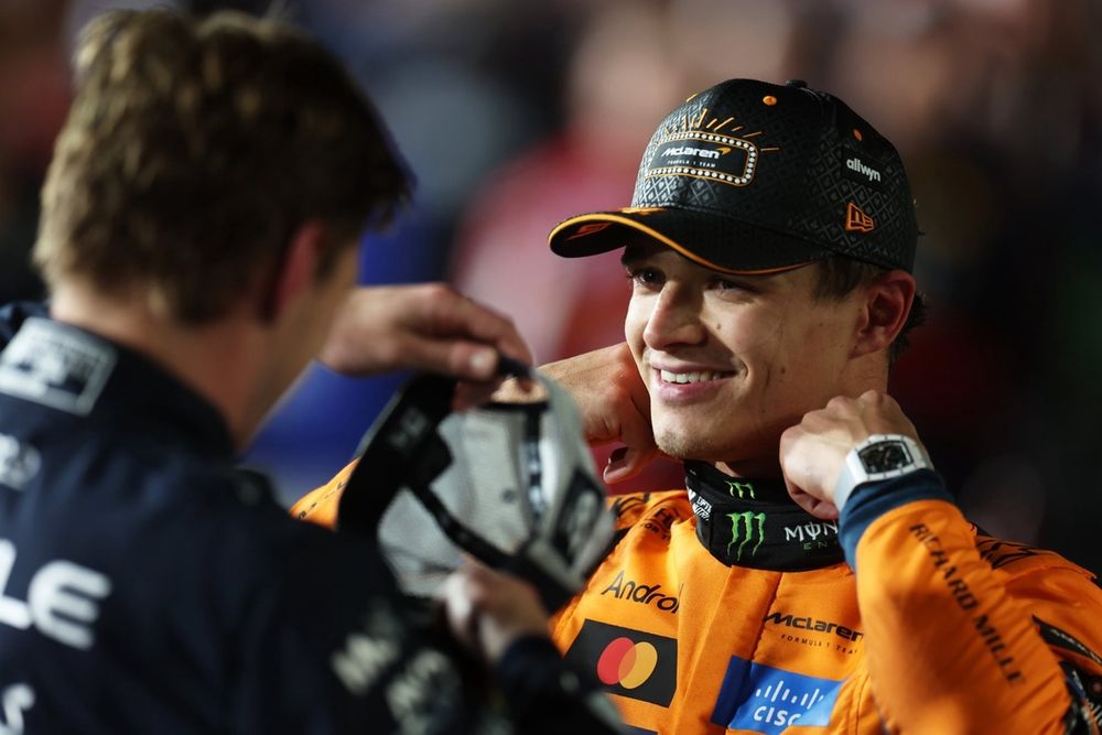 images-mgl-2wlEBmVY-s1000-lando-norris-mclaren-max-verst