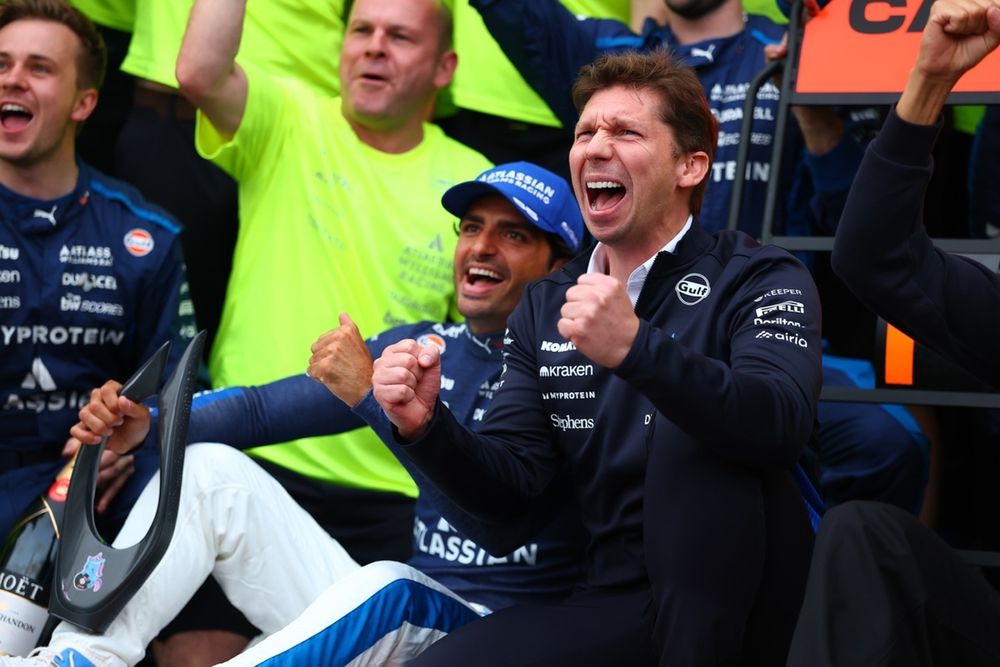 images-mgl-6D1yPKO0-s1000-carlos-sainz-williams-james-vo