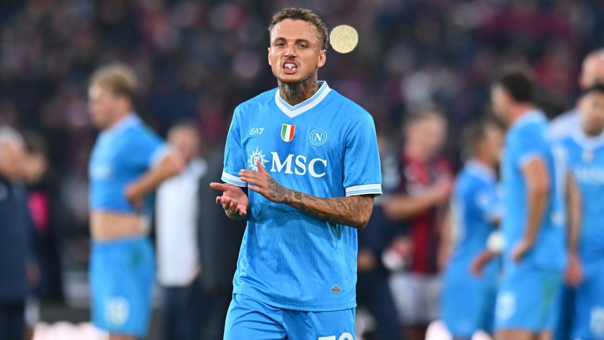 images-v3-bltca27064441f8a693-Noa%20Lang%20Napoli