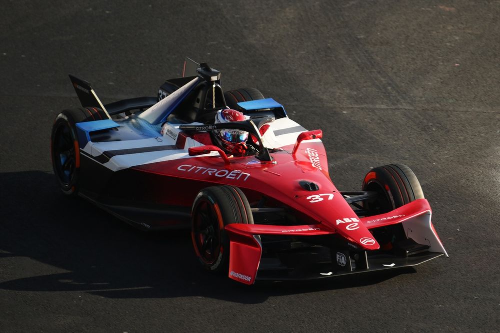 images-mgl-0mXRqDg6-s1000-nick-cassidy-citroen-racing-e-