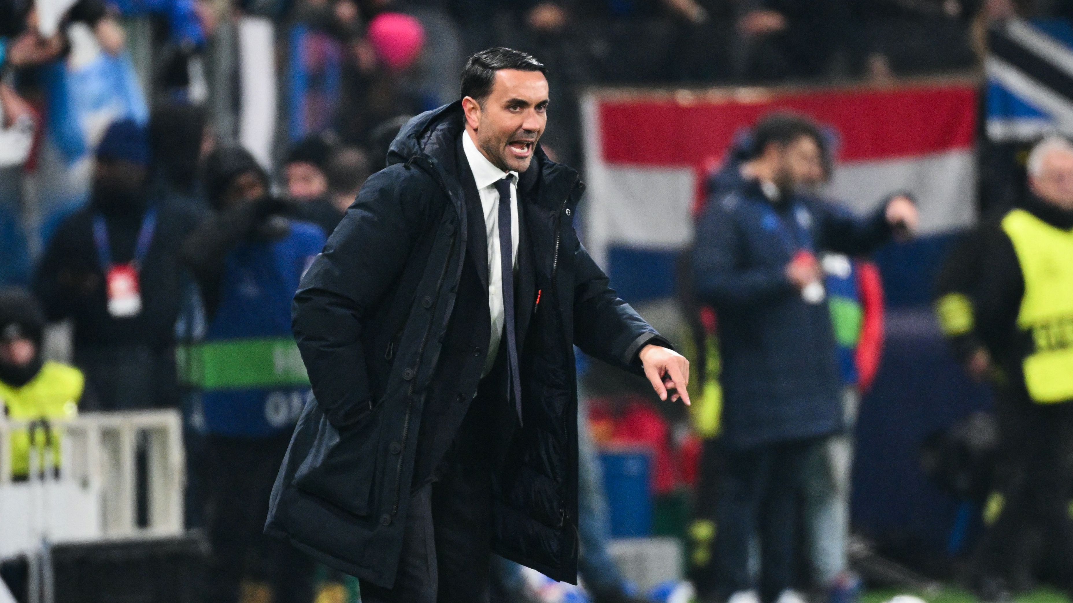 images-v3-getty-2250345394-crop-MM5DGNZRGI5DEMBYHA5G433XMU5DAORSGIZA====-GettyImages-2250345394